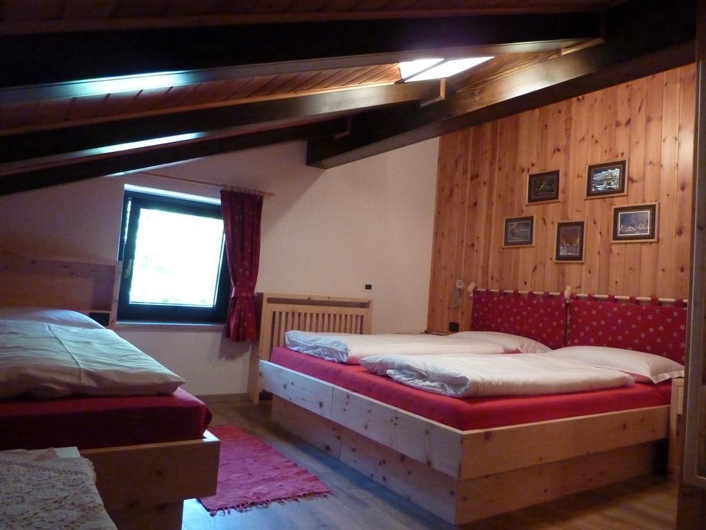 Ciasa Gabriel Apartment Colfosco Room photo